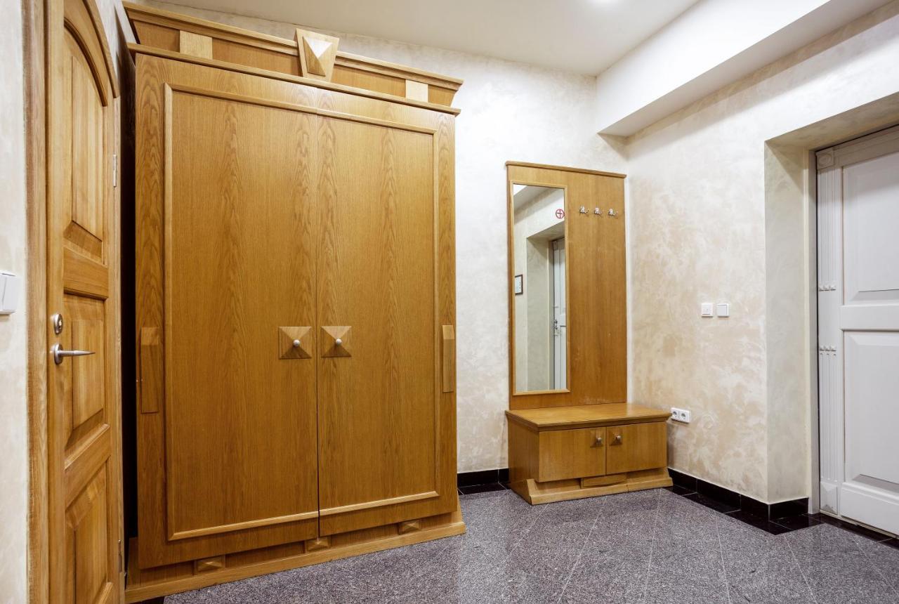 Atrium Suites Vilnius Bagian luar foto