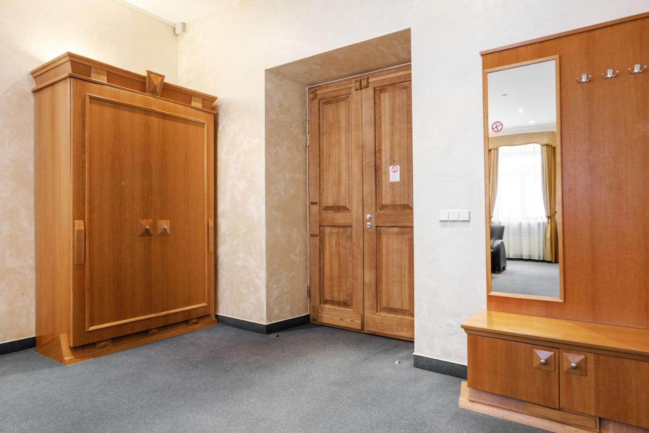 Atrium Suites Vilnius Bagian luar foto
