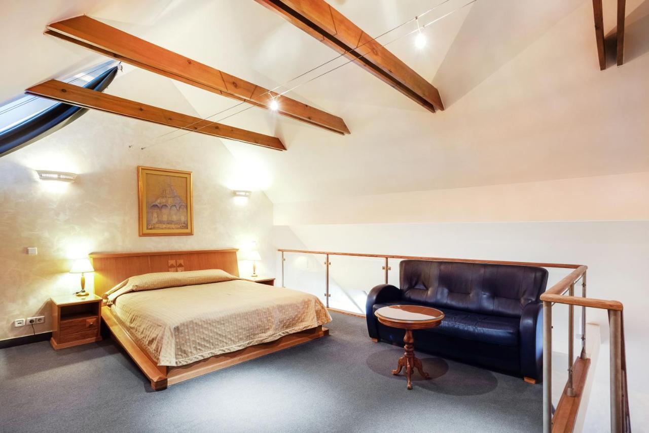 Atrium Suites Vilnius Bagian luar foto