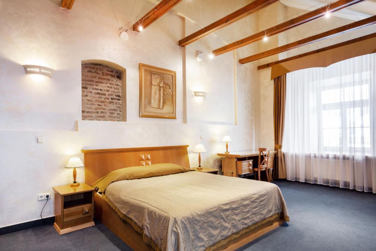 Atrium Suites Vilnius Bagian luar foto