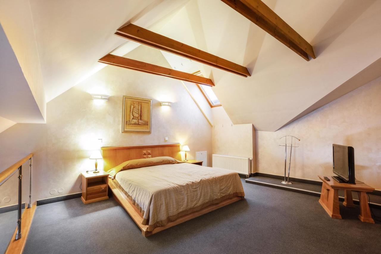 Atrium Suites Vilnius Bagian luar foto